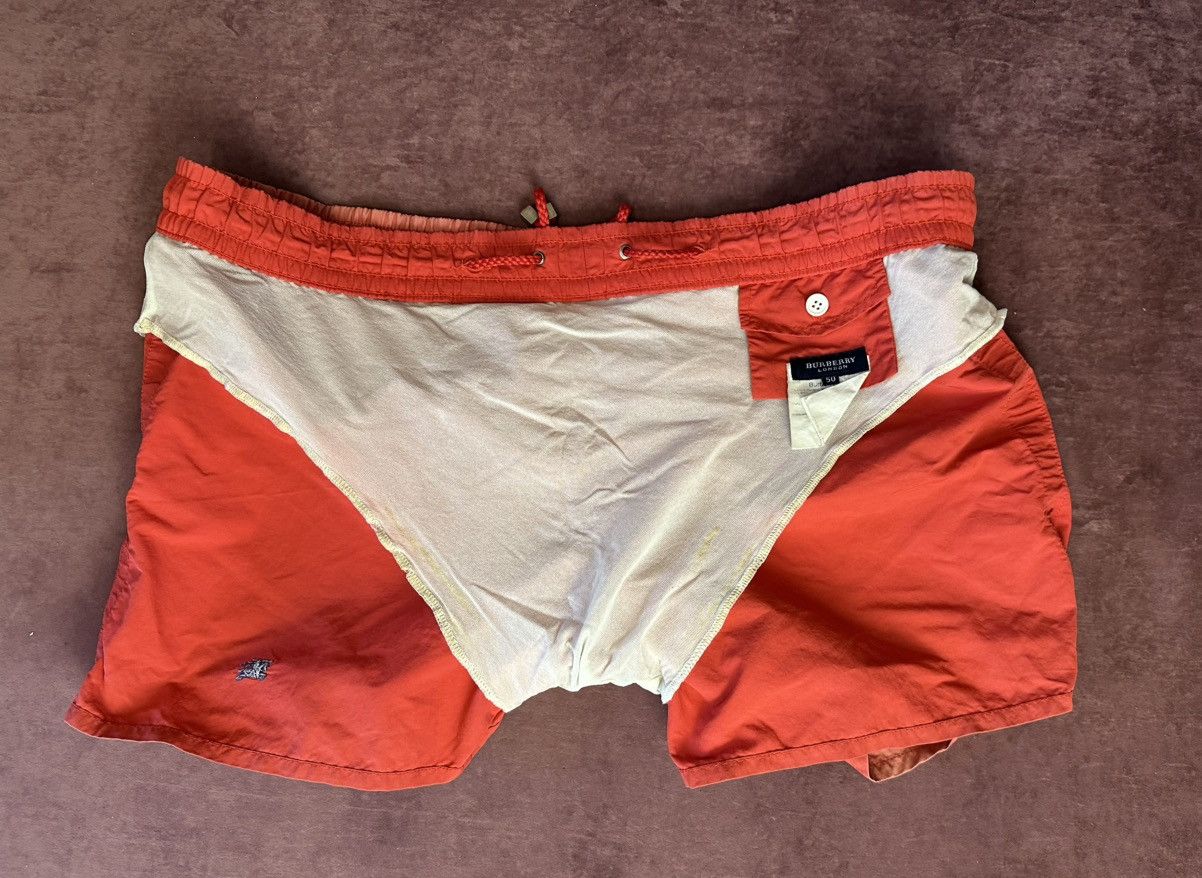Burberry Burberry shorts size 2XL red vintage Size US 42 / EU 58 - 6 Thumbnail