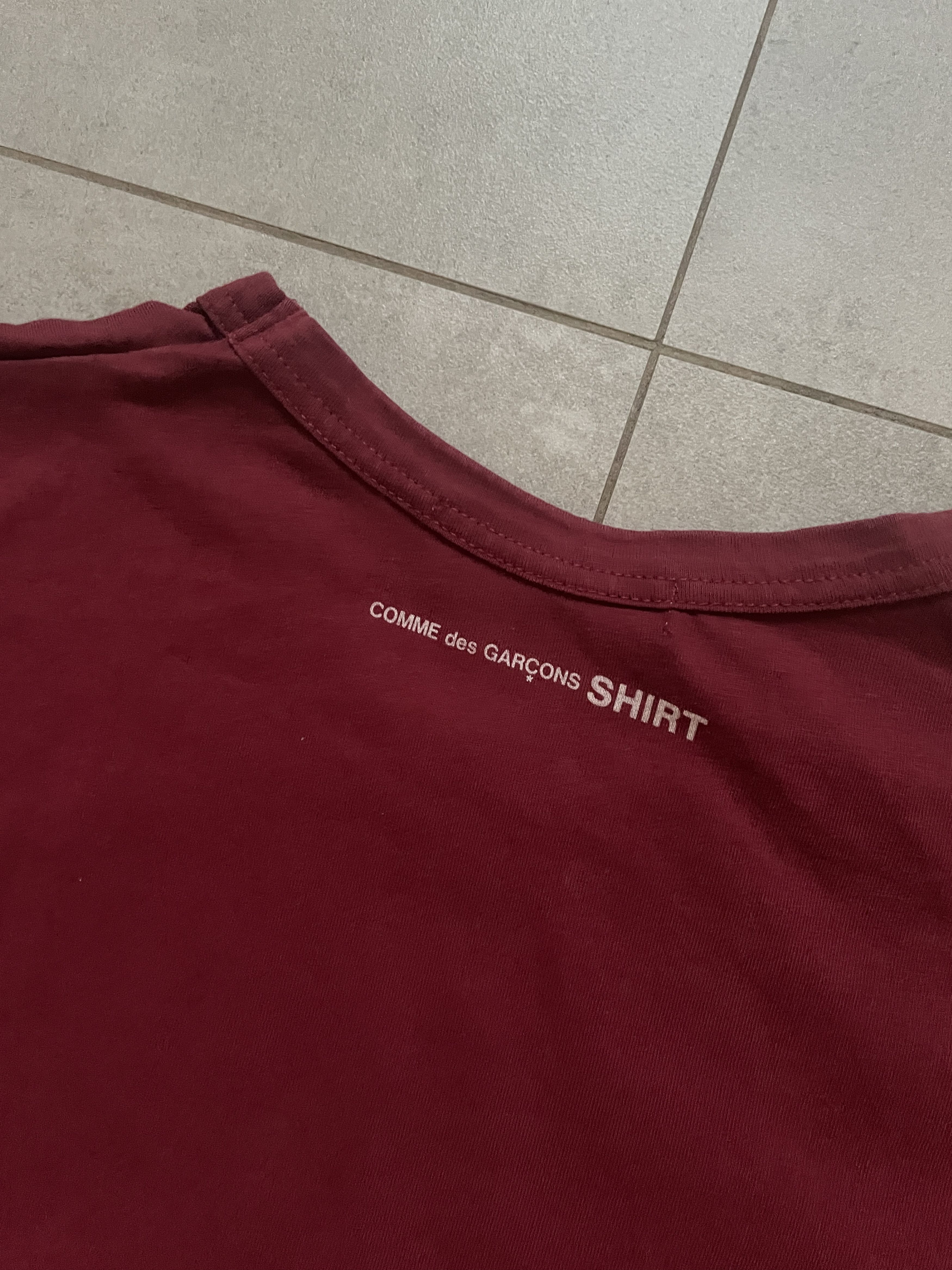 Comme des Garcons CDG COMME DES GARCONS SHIRT BLANK BASIC BURGUNDY JAPANEESE Size US XL / EU 56 / 4 - 2 Thumbnail