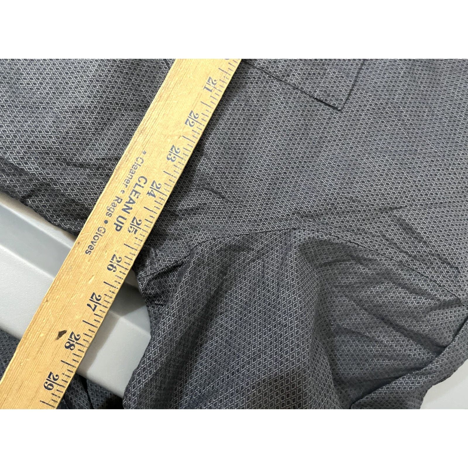 Perry Ellis Perry Ellis Men’s Long Sleeve Gray Wrinkle Free Fit Shirt Button Down XL Shirt Slim Button-Up Mens Gray Size US XL / EU 56 / 4 - 5 Thumbnail