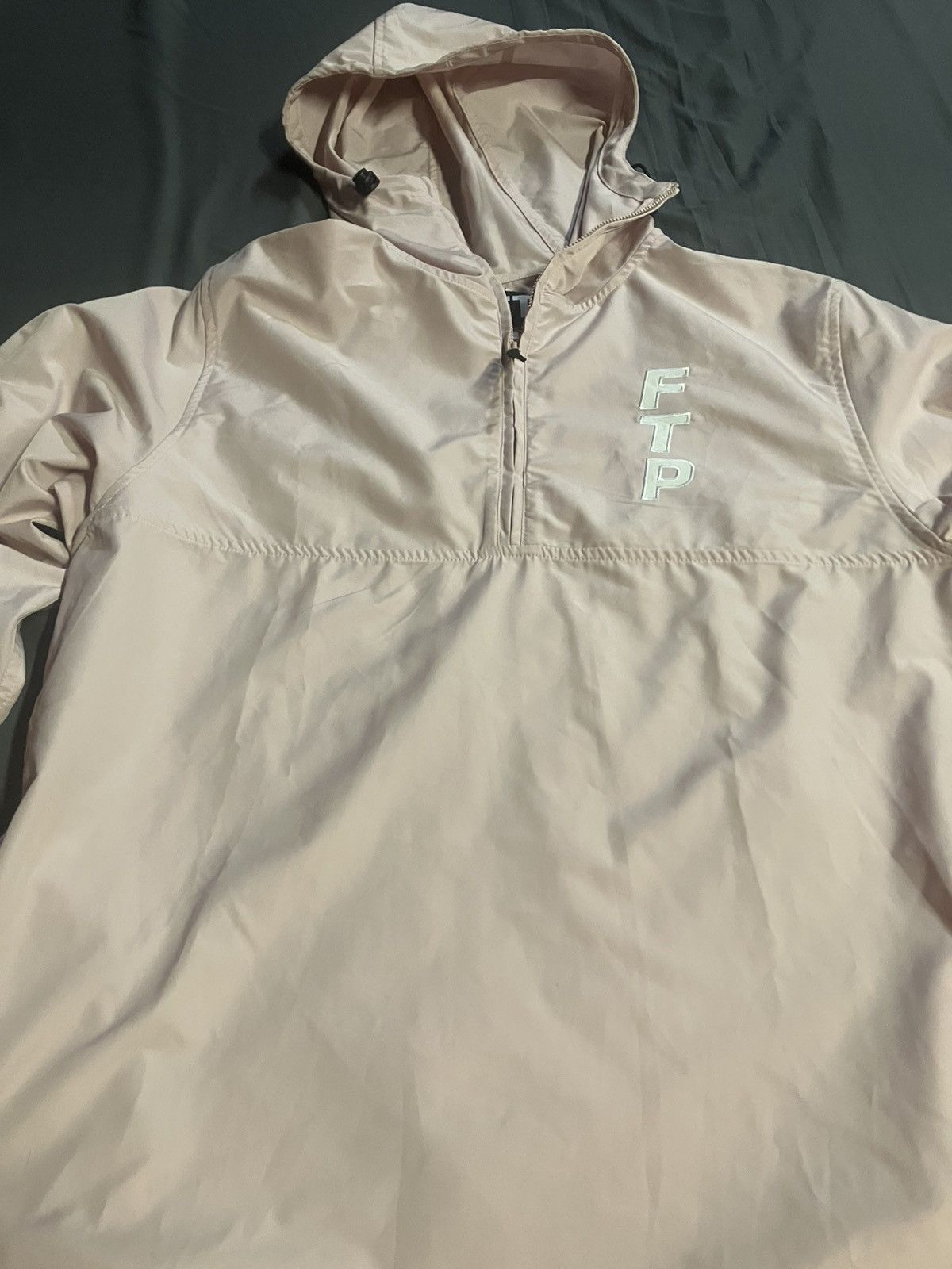 Fuck The Population FTP Vertical Logo anorak - dusty pink SS22 size M Size US M / EU 48-50 / 2 - 4 Thumbnail