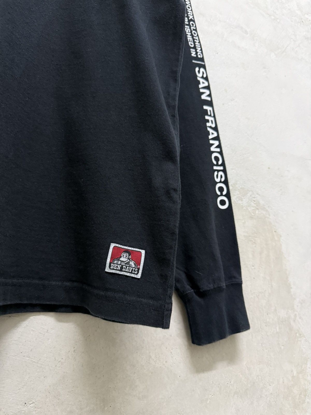 Ben Davis 2000s Ben Davis Script on Sleeve Center Logo T Shirt Size US M / EU 48-50 / 2 - 4 Thumbnail