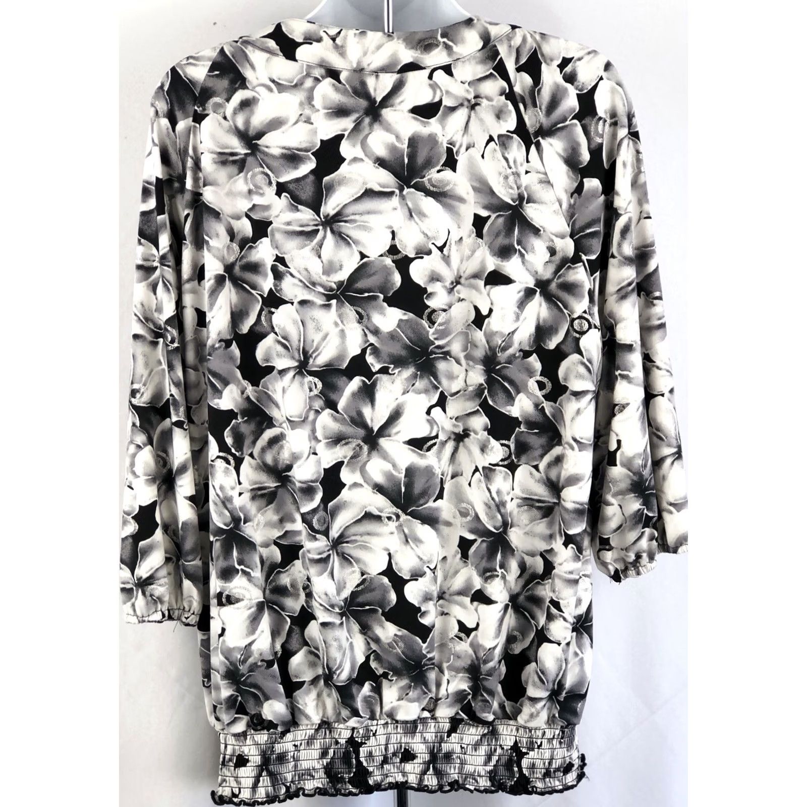 JM Collection JM collection Tunic Top XL Gray Floral Beaded 3/4 Sleeve Scoop Neck Boho Shirt Women Size XL / US 12-14 / IT 48-50 - 3 Thumbnail