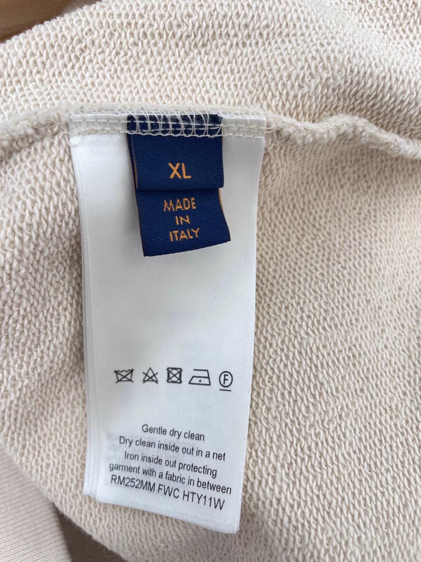 Louis Vuitton LV Embroidered Zip Hoodie Ivory XL 185/105A 99N Size US XL / EU 56 / 4 - 3 Thumbnail