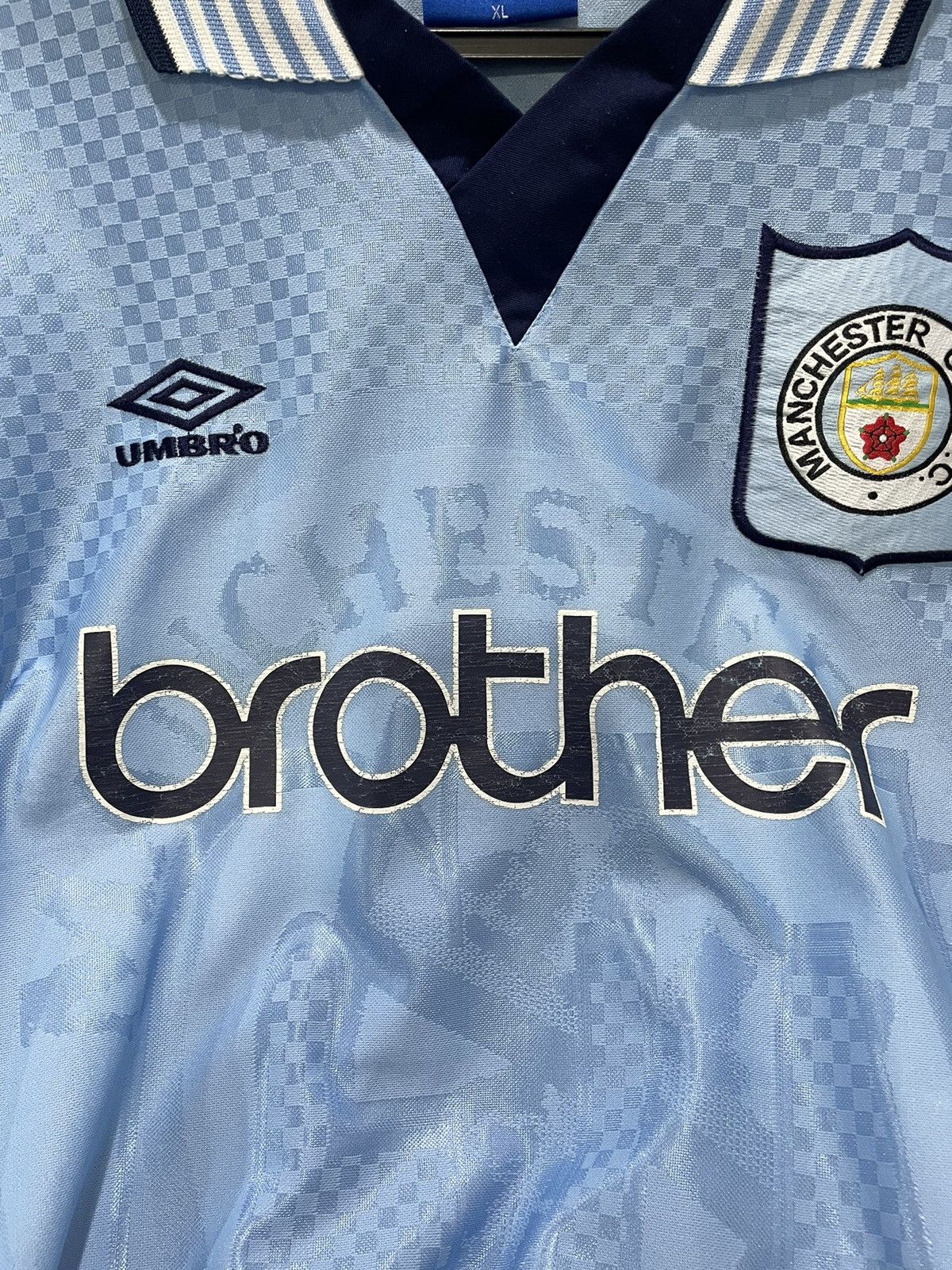 Umbro × Vintage Manchester City Home Kit 1995/97 Size US XL / EU 56 / 4 - 6 Thumbnail