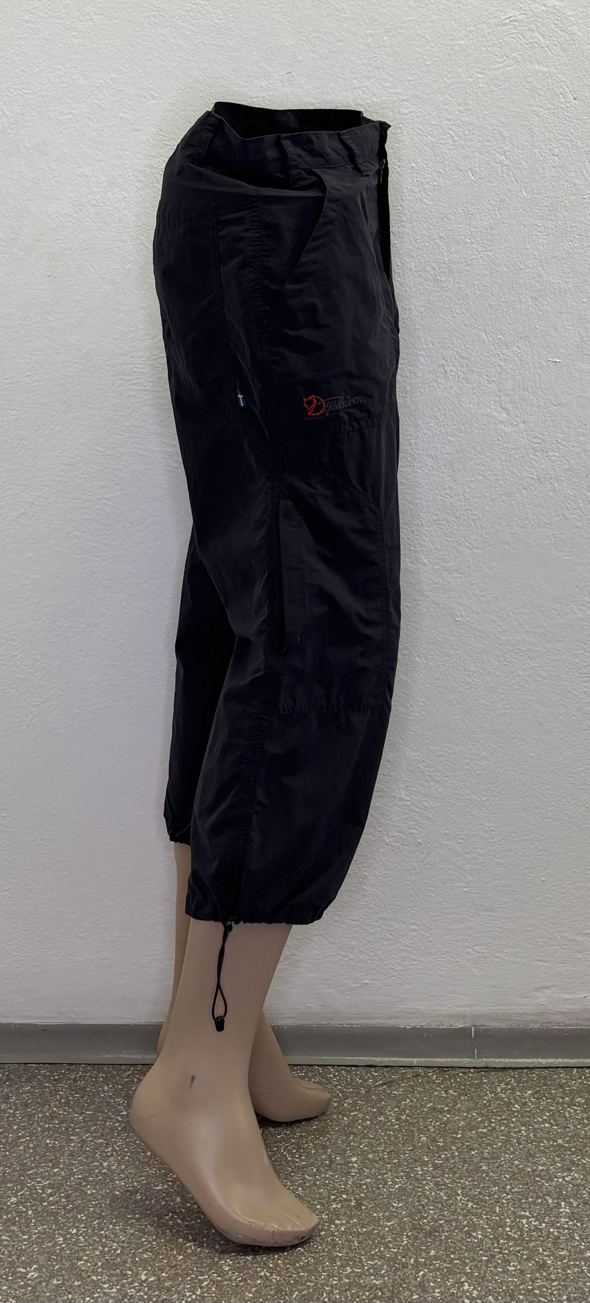 Fjallraven × Vintage FjallRaven 3/4 pants vintage size 40 Size US 30 / EU 46 - 5 Thumbnail