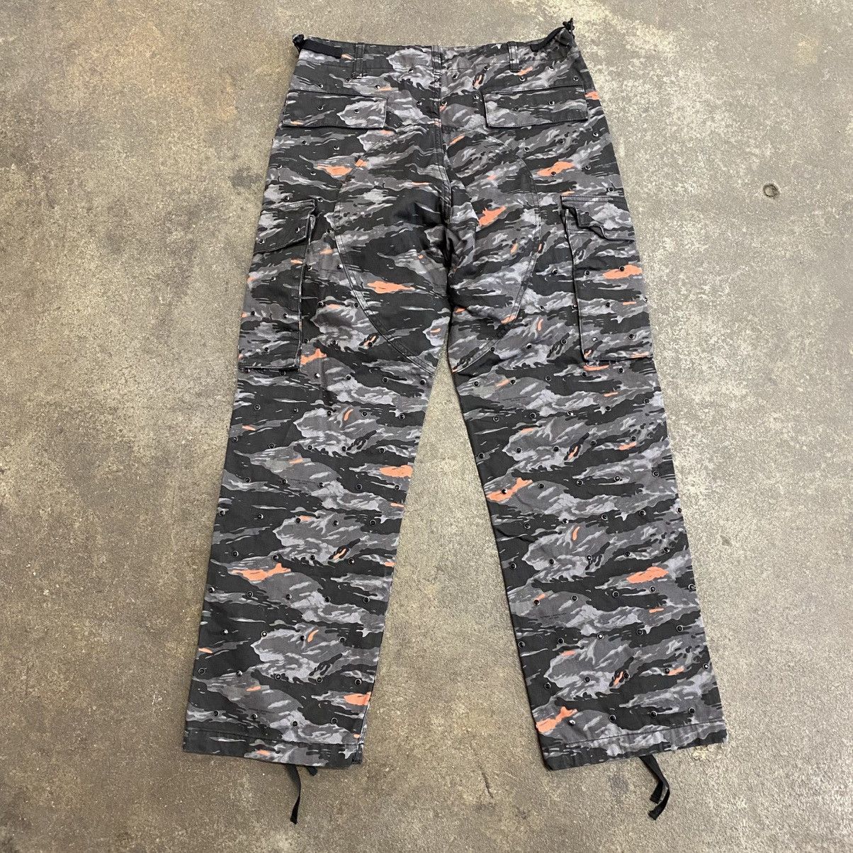 パンツ supreme undercover studs cargo pants 32 Supreme UNDERCOVER Studded Cargo Pant (SS23) - $448