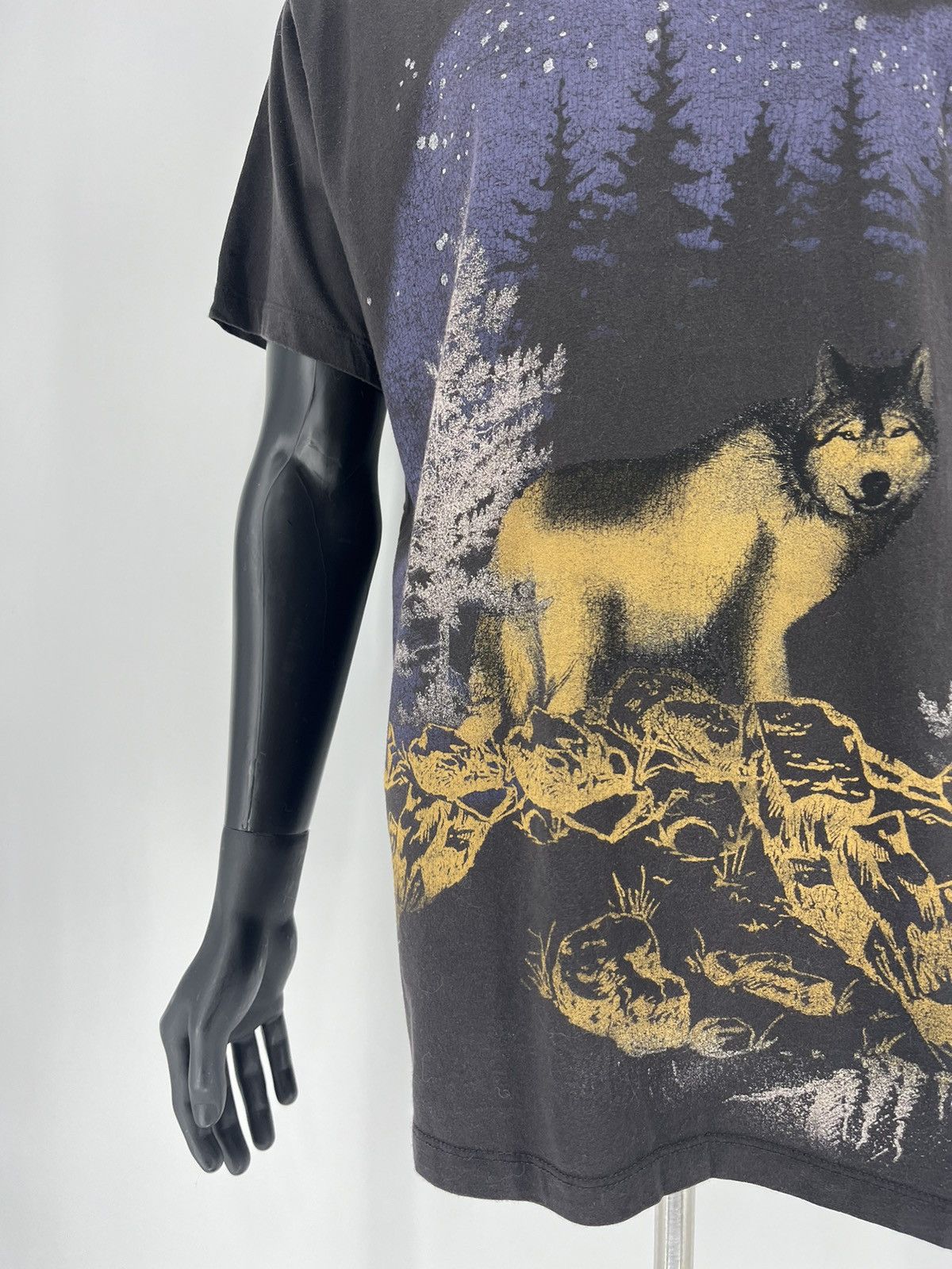Levi's × Vintage Vintage Levi’s Wolf T-Shirt Nature Tee Boxy Size US S / EU 44-46 / 1 - 9 Thumbnail