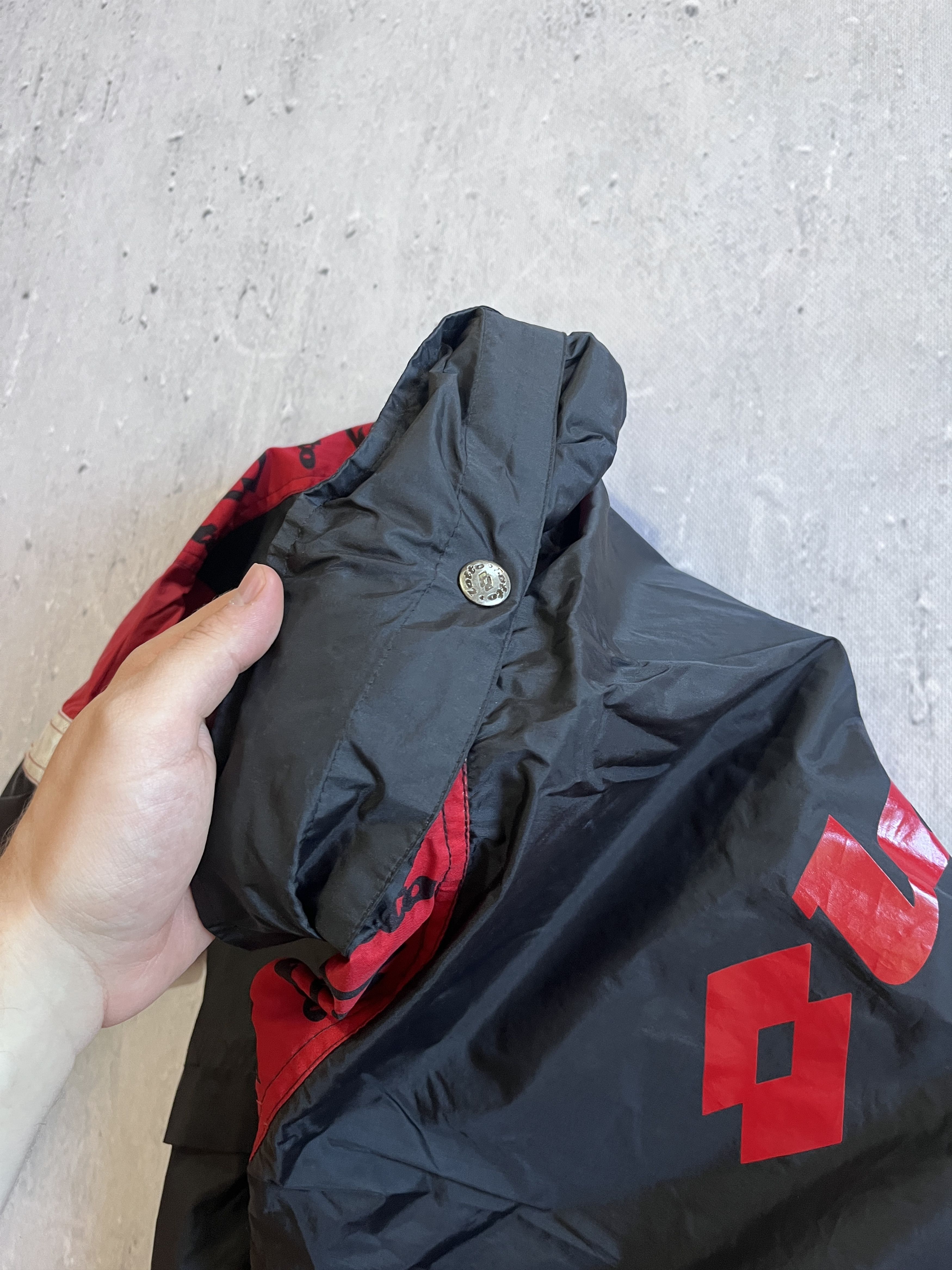 Lotto Sport LOTTO AC MILAN VINTAGE 90S BAGGY WINDBREAKER JACKET Size US XL / EU 56 / 4 - 9 Thumbnail