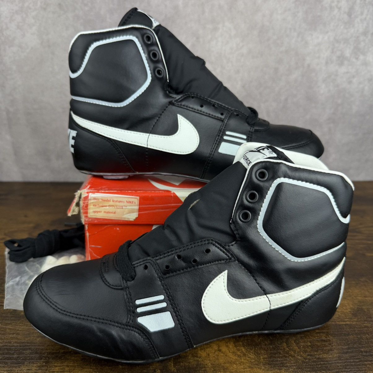 Nike NEW Vintage Nike Strike Force Football Cleats Black 1980s OG Size US 9.5 / EU 42-43 - 2 Thumbnail