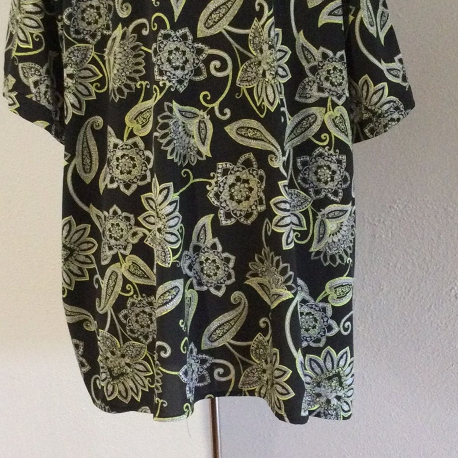 Other Catherines Blk/Green Paisley Button Front Top 3X 26/28W Size 3XL / US 20-22 - 9 Thumbnail