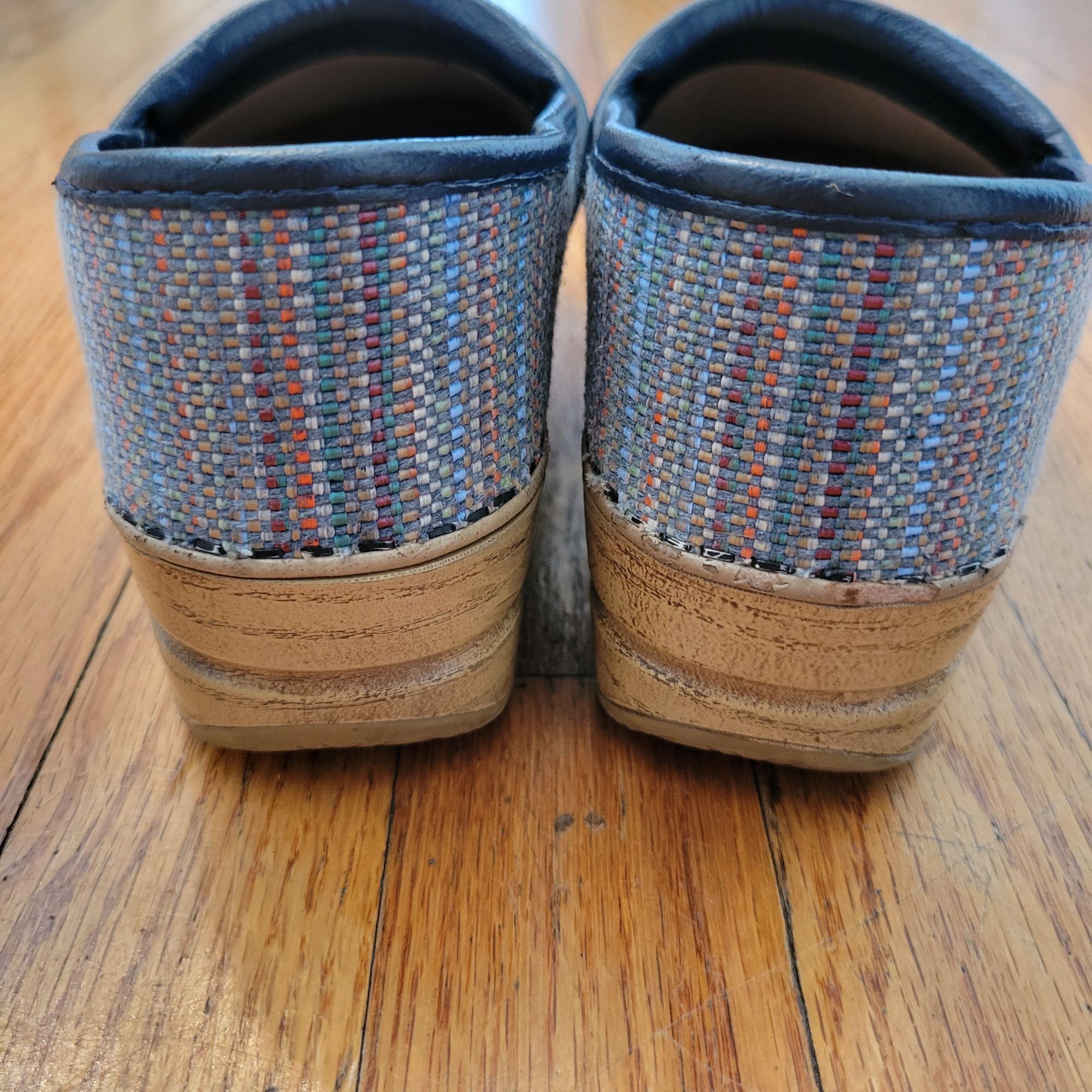 Dansko Dansko 37 Multicolor Fabric Clogs Canvas 6 6.5 Comfort Nurse Size US 6.5 / IT 36.5 - 6 Thumbnail