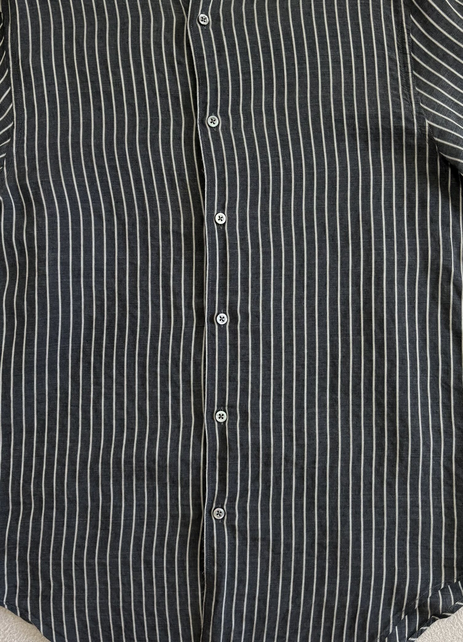 Armani Collezioni Armani Collezioni Black shirt Viscose, Silk Medium Size US M / EU 48-50 / 2 - 6 Thumbnail