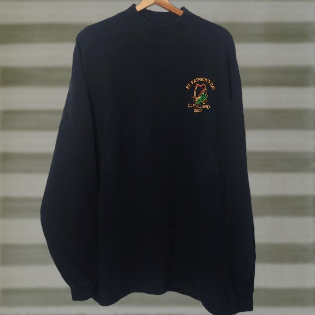 Anvil VINTAGE Anvil St Patricks Day 2002 Cleveland Ohio XXL Shirt Long Sleeve Mock Neck Irish Harp Size US XXL / EU 58 / 5 - 1 Thumbnail