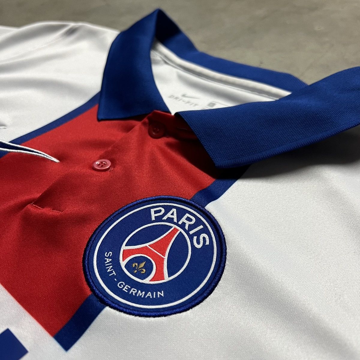 Nike FIFA Paris Saint-Germain Nike Dri-Fit Soccer Jersey Size US XL / EU 56 / 4 - 3 Thumbnail