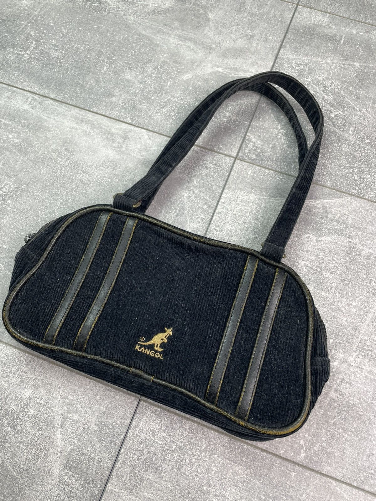 Kangol Kangol Y2K Velour Shoulder Bag Vintage Size ONE SIZE - 2 Thumbnail
