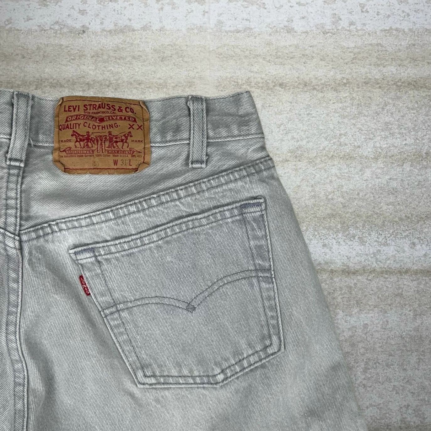 True Vintage 70s Levis Jeans 501 31x30 Regular Straight Grey