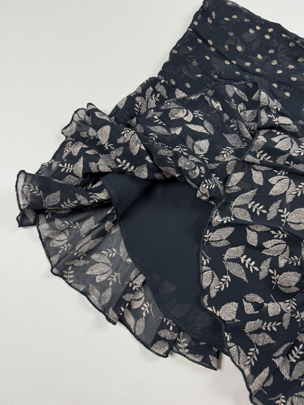 Isabel Marant Etoile Isabel Marant Etoile Floral Pattern Viscose Mini Skirt Size 26" / US 2 / IT 38 - 8 Thumbnail