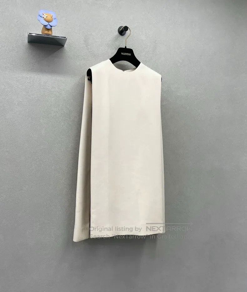 Valentino Valentino Nude sleeveless dress Size S / US 4 / IT 40 - 4 Thumbnail