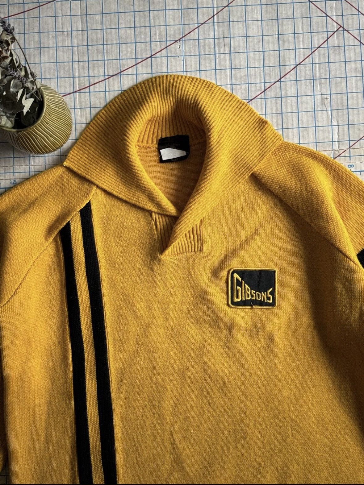 Vintage Vintage Clover Knitting Mills Gibsons Yellow And Black Knit Size US M / EU 48-50 / 2 - 3 Thumbnail