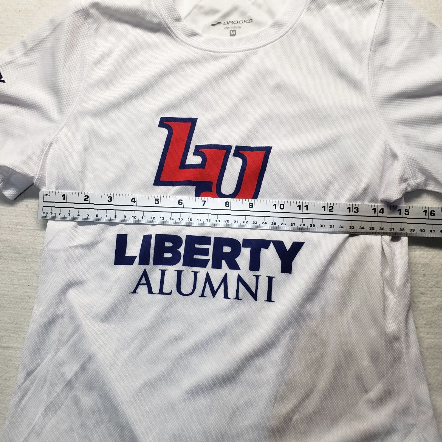 Champion Champion LU Liberty University Alumni T-Shirt Adult Men's Medium White Beach Surf Size US M / EU 48-50 / 2 - 4 Thumbnail