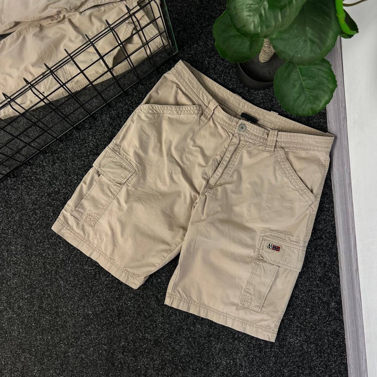 Napapijri × Vintage Shorts Cargo Napapijri Vintage Multi Pocket Y2k Style Baggy Size US 38 / EU 54 - 1 Thumbnail