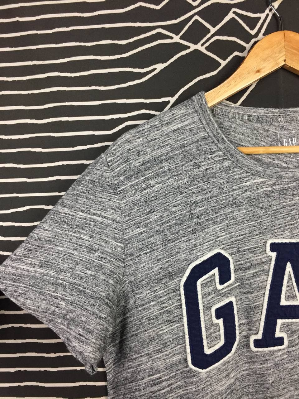 Gap × Vintage GAP Embroidered Logo Essential Tee Size L Size US L / EU 52-54 / 3 - 4 Thumbnail