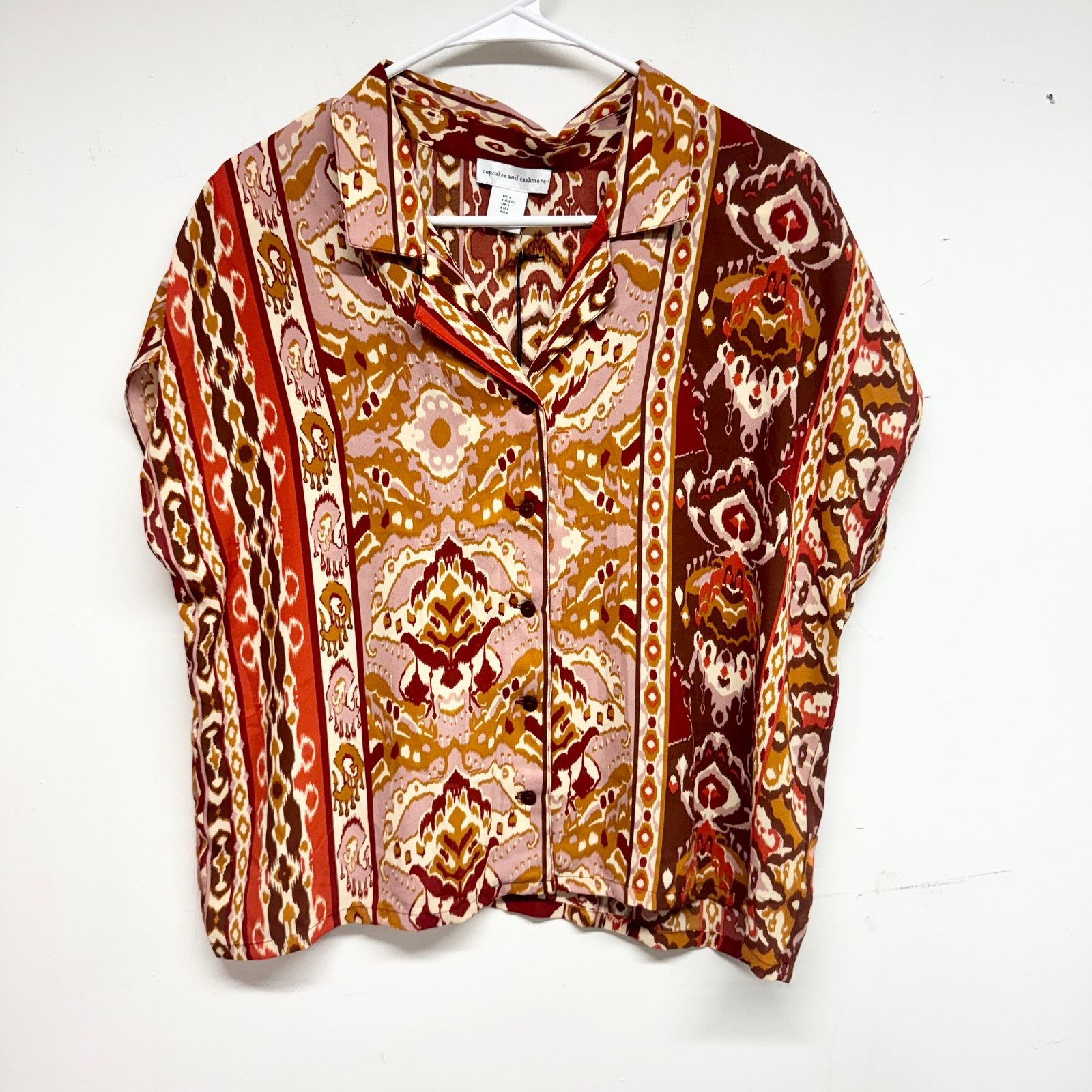 Other Cupcakes Cashmere Button Up Blouse Large Aztec Print NWT Size L / US 10 / IT 46 - 1 Thumbnail