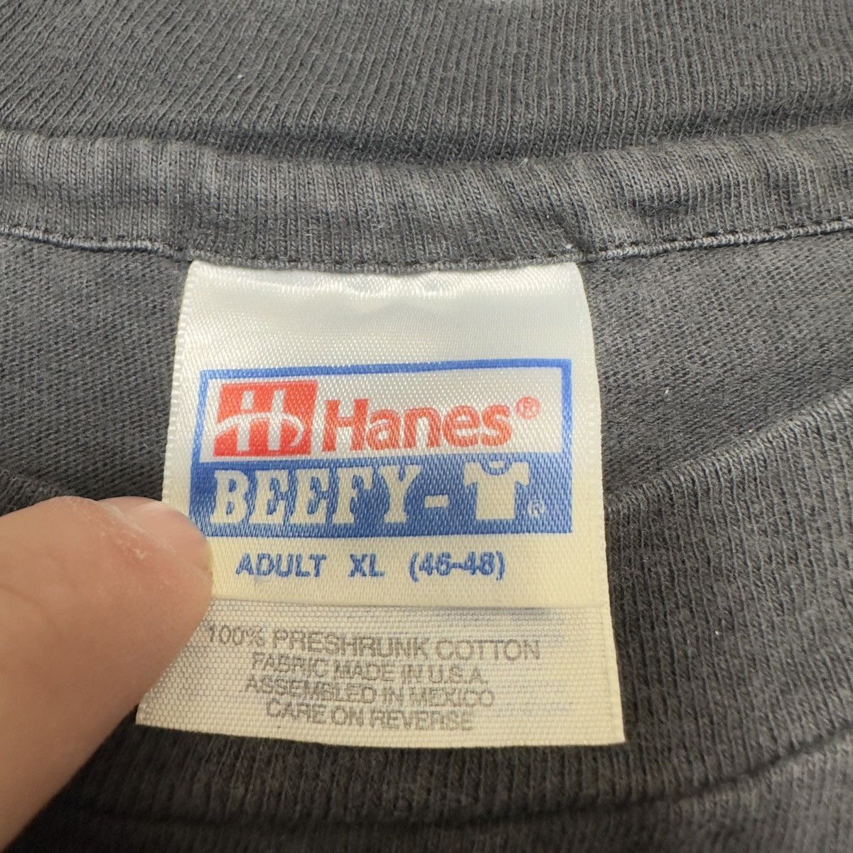 Hanes × Vintage Vintage Caterpillar tee Size US XL / EU 56 / 4 - 4 Thumbnail