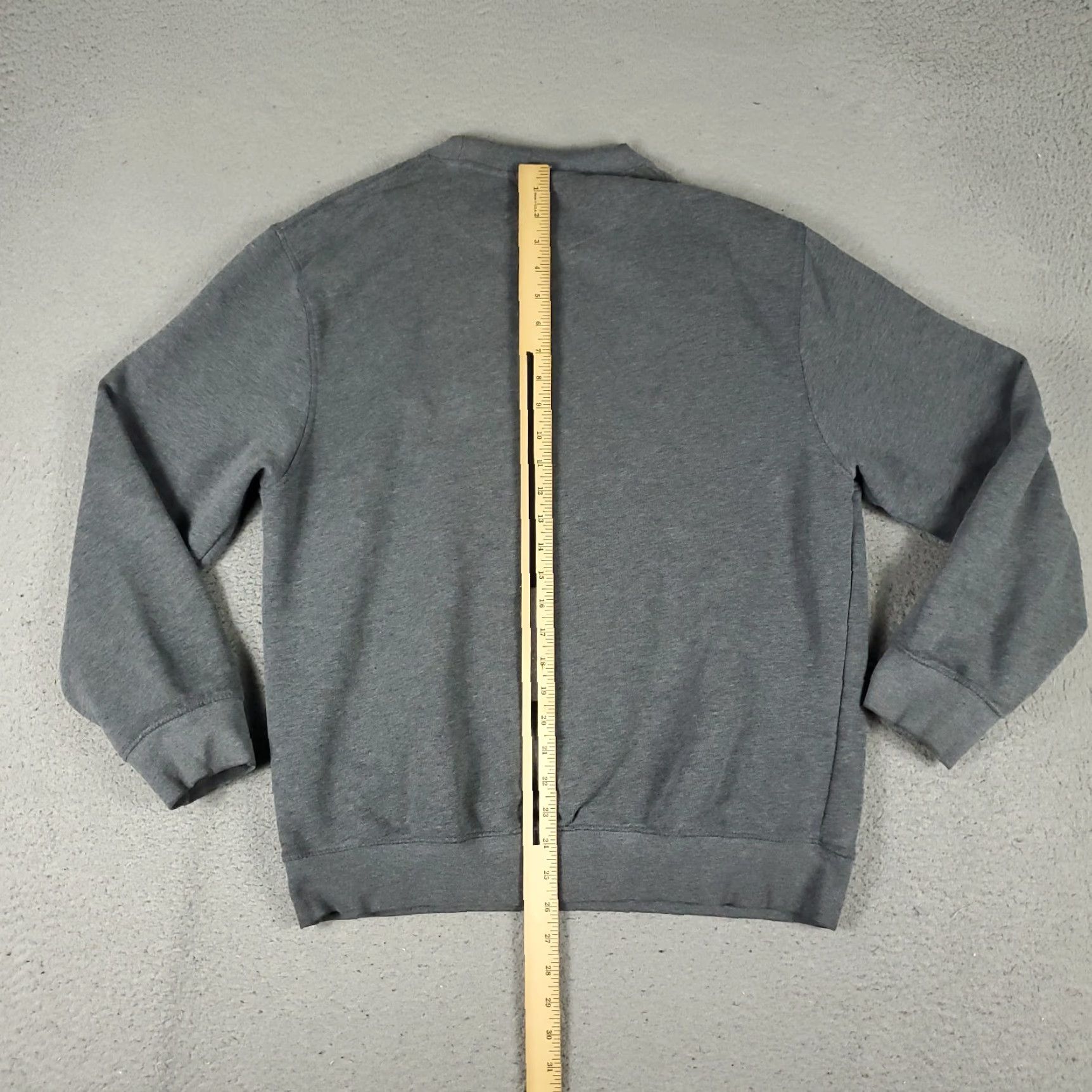 Nike VINTAGE Nike Sweater Mens Medium Gray Nike Sweater Mens Medium Gray Vintage Y2K Small Swoosh Pullover Sweatshirt Size US M / EU 48-50 / 2 - 6 Thumbnail