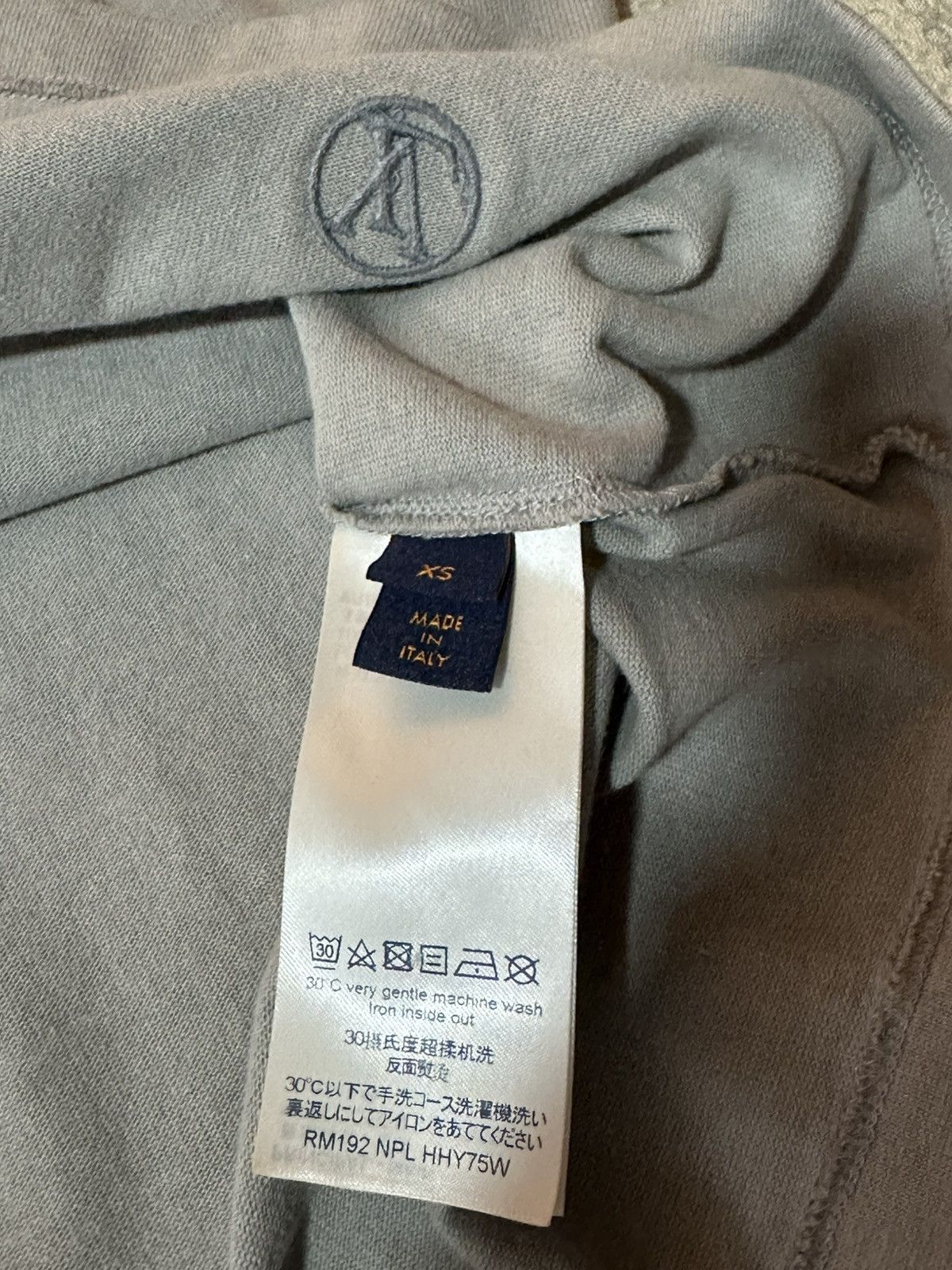 Louis Vuitton LOUIS VUITTON Men's Plastron T-Shirt Size XS Size US XS / EU 42 / 0 - 3 Thumbnail