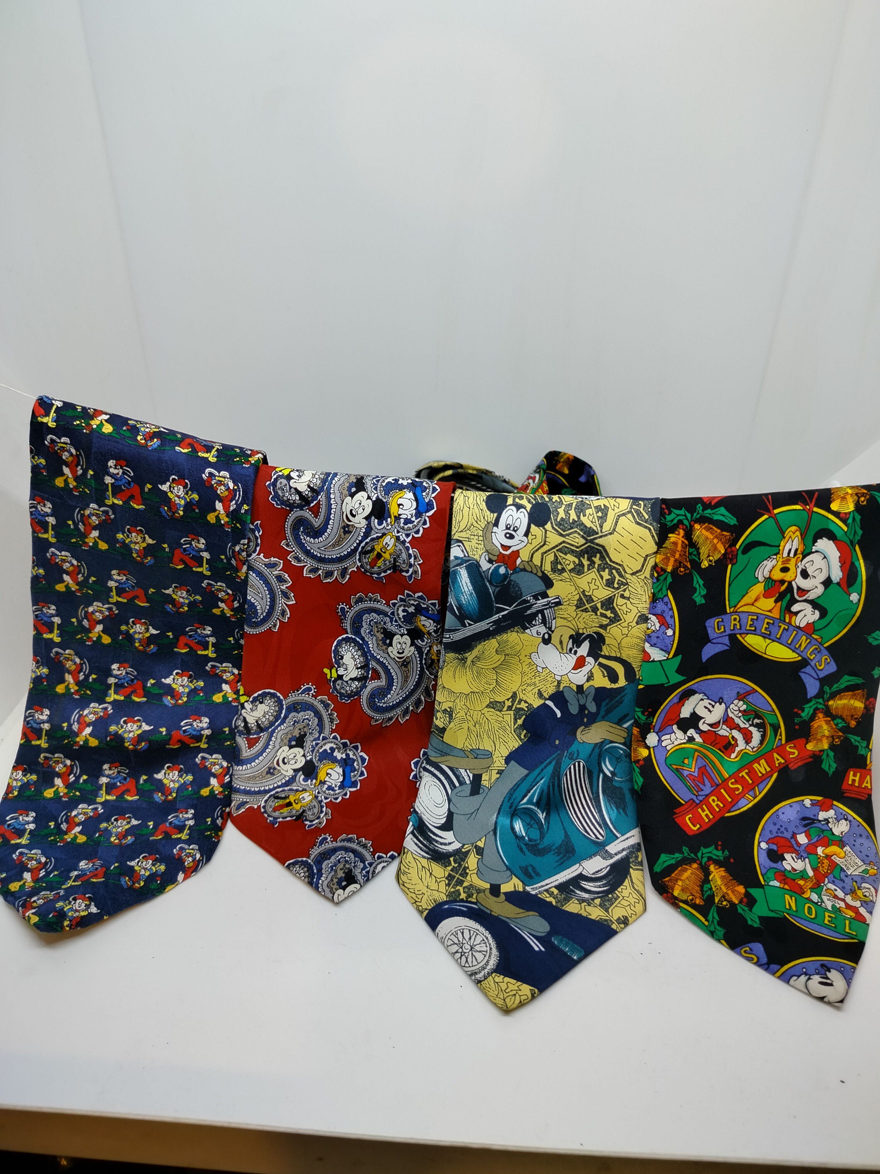 Disney Vintage Lot of 12 Men's Ties,tie, Disney,Peanut,snoopy,NFL Size ONE SIZE - 6 Thumbnail