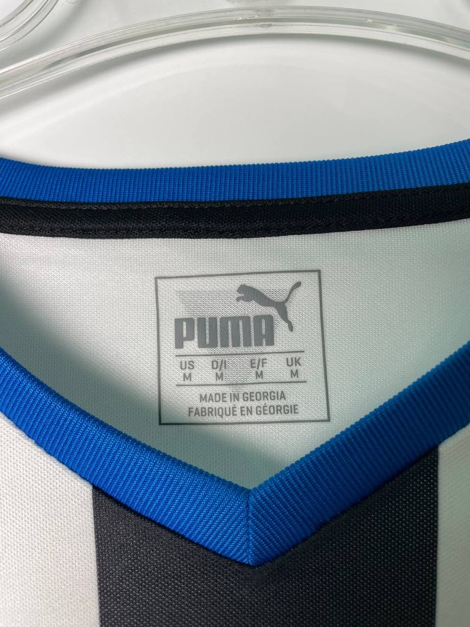 Puma Newcastle United FC 2015 Home Football Shirt Soccer Jersey Size US M / EU 48-50 / 2 - 3 Thumbnail