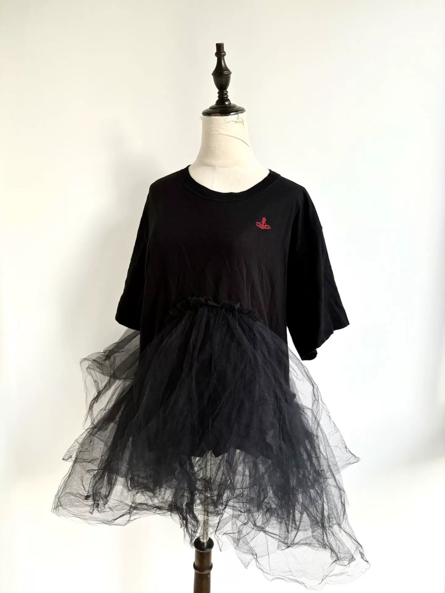 Vivienne Westwood Vivienne Westwood Red Saturn Black Mesh T-shirt Size M / US 6-8 / IT 42-44 - 1 Thumbnail