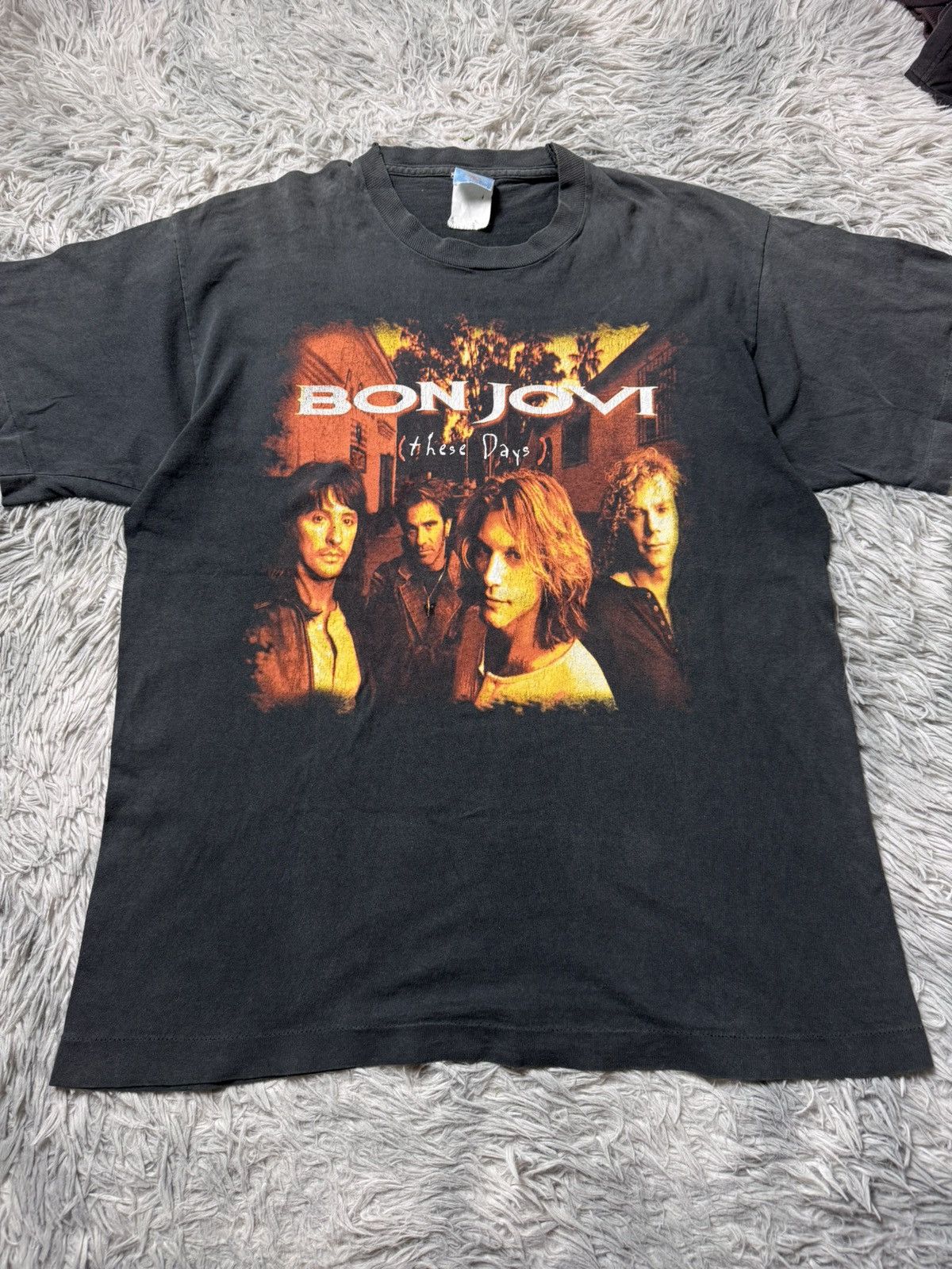 Bon Jovi Vintage Bon Jovi 1996 These Days Size US L / EU 52-54 / 3 - 1 Thumbnail