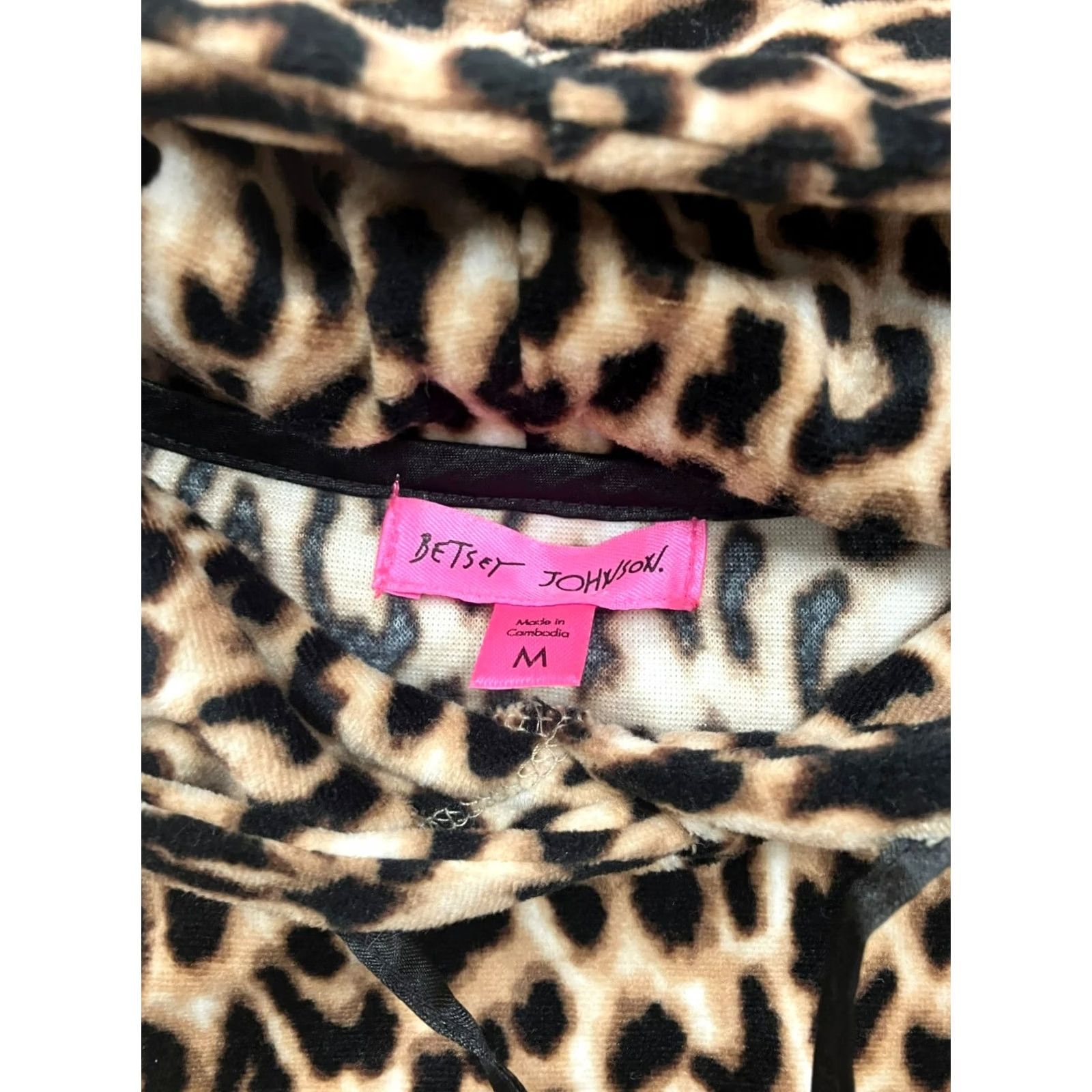Betsey Johnson Betsey Johnson Pajama Top Women Medium Cheetah Print Tan Relaxed Shirt Size M / US 6-8 / IT 42-44 - 6 Thumbnail