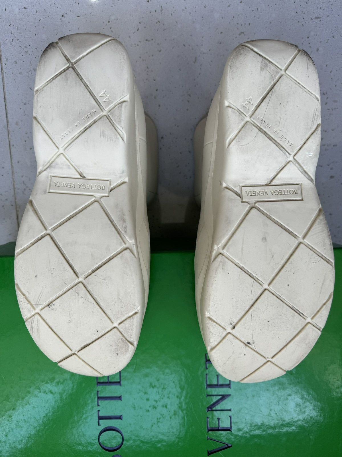 Bottega Veneta Bottega Veneta white puddle boots Size US 10 / EU 43 - 5 Thumbnail
