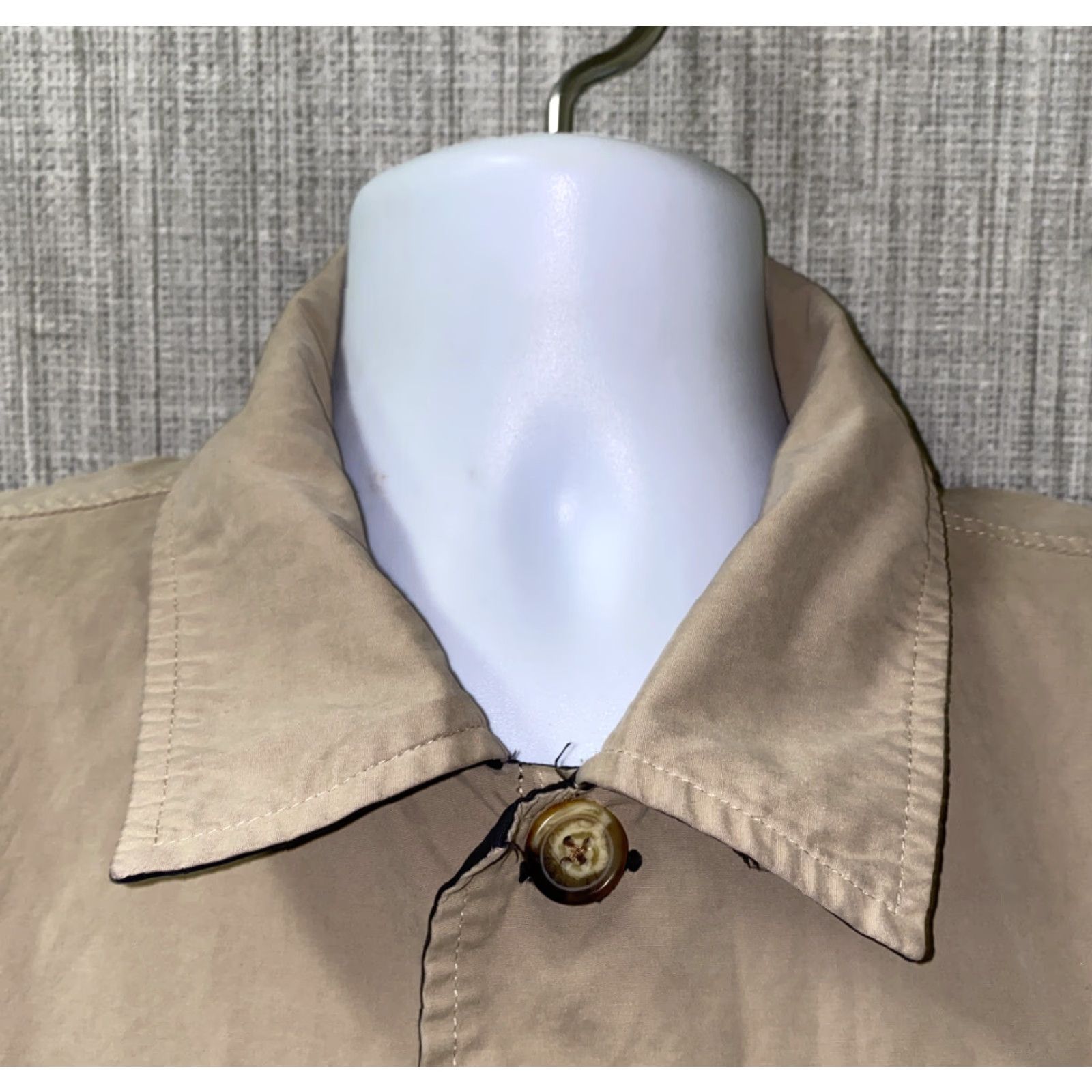 Orvis Orvis Mens Beige/Black Reversible Button Front Vest Size L Brand Orvis Men Vest Button Front Reversible Casual Size US L / EU 52-54 / 3 - 3 Thumbnail