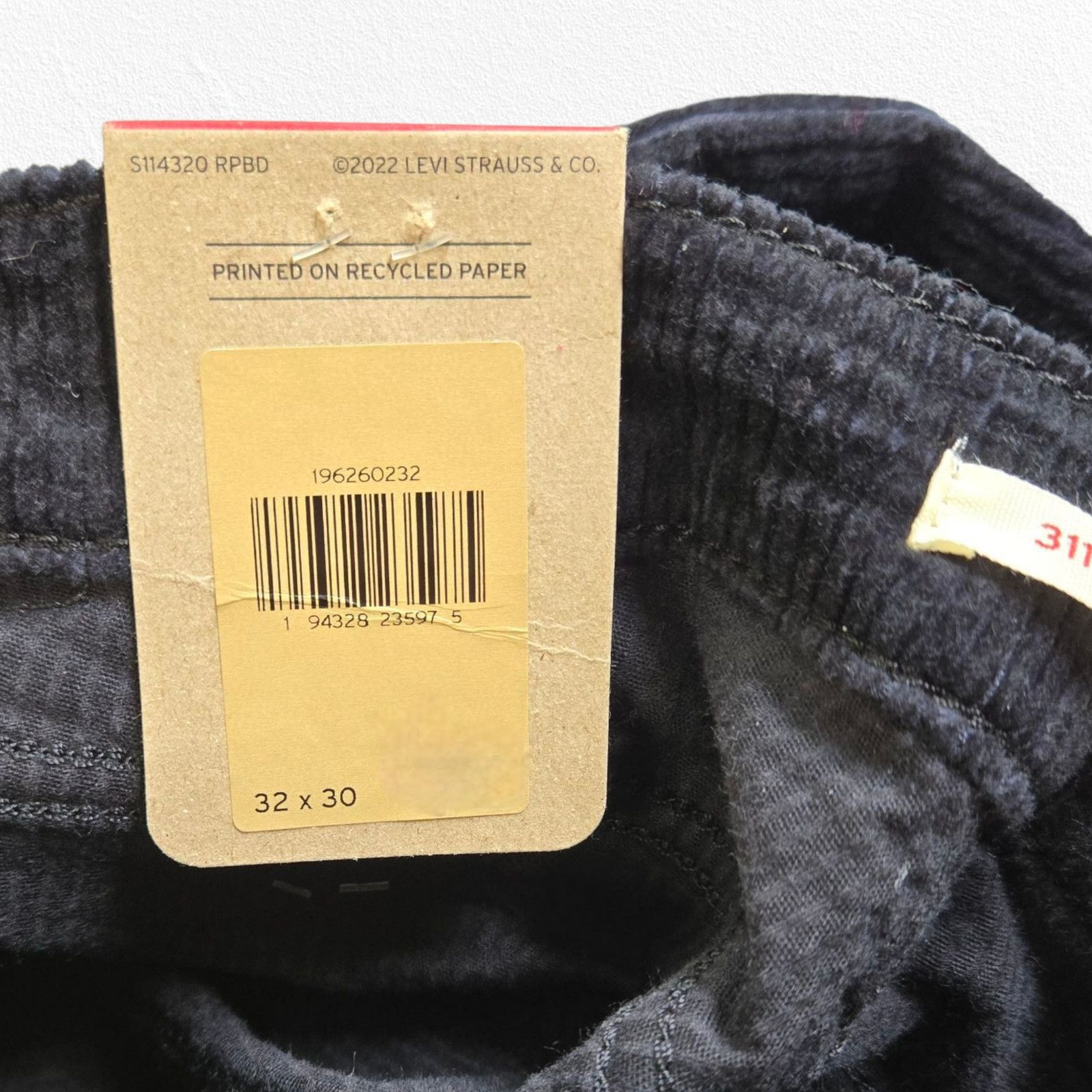 Levi's Levi’s 311 Black Shaping Skinny Corduroy Pants Size 32 Size 32" / US 10 / IT 46 - 11 Thumbnail
