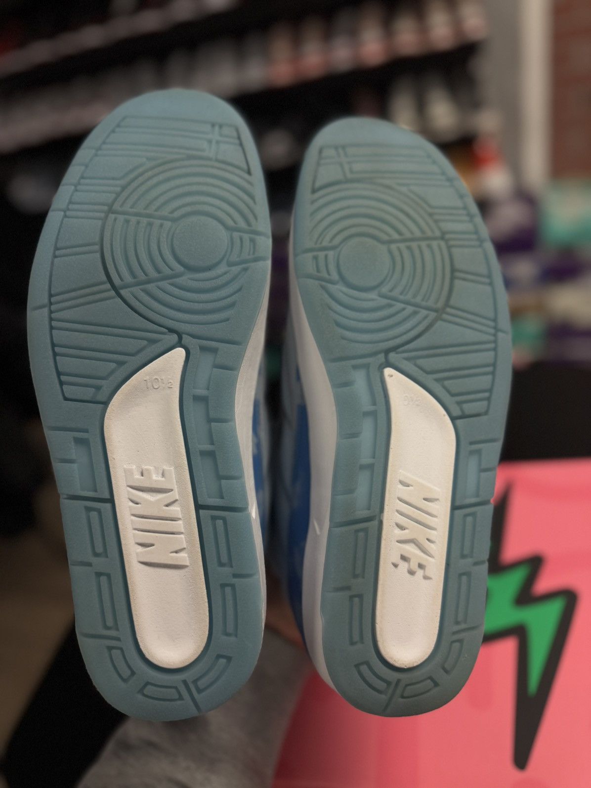 Jordan Brand × Nike Jordan 2 J Balvin Size 10.5 (DQ7691-419) Light Up Size US 10.5 / EU 43-44 - 14 Thumbnail