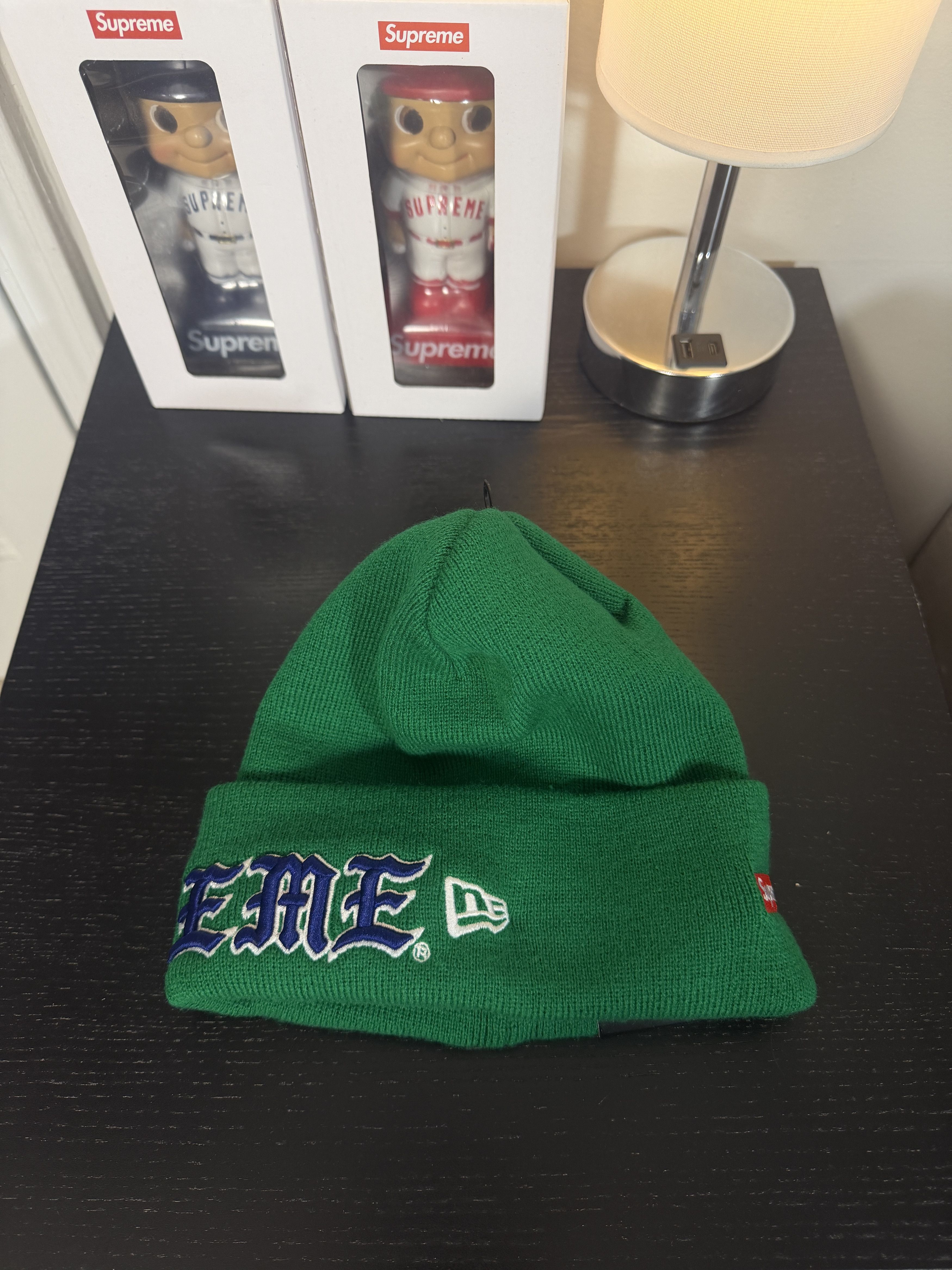 Supreme NEW ERA OLD ENGLISH BEANIE Size ONE SIZE - 3 Thumbnail