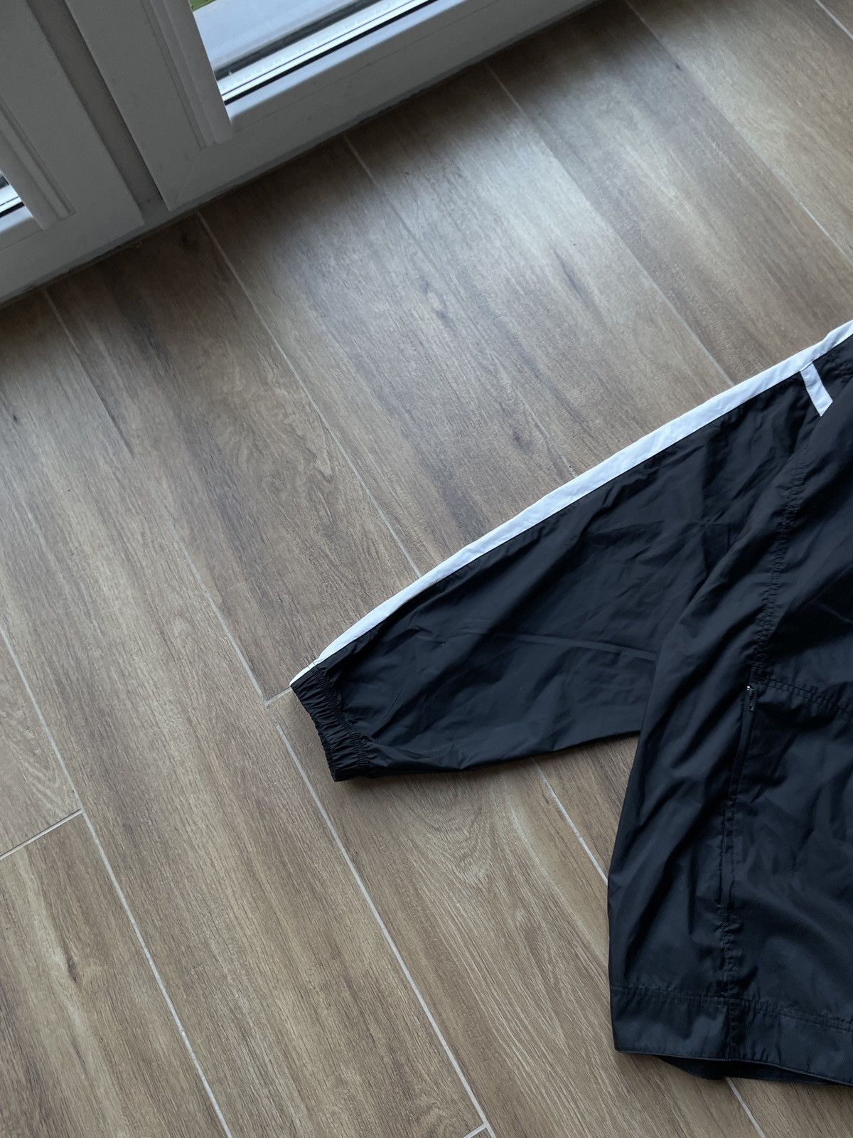 Nike Nike Vintage Nylon Track Jacket Drill Woven Japanese Swoosh Size US XL / EU 56 / 4 - 3 Thumbnail