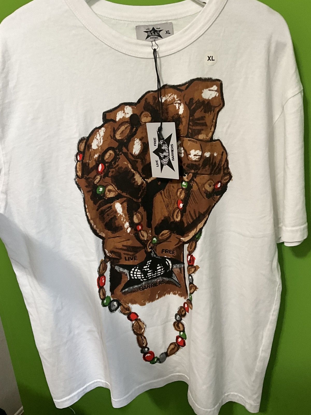Barriers Barriers live free T shirt Size US XL / EU 56 / 4 - 3 Thumbnail
