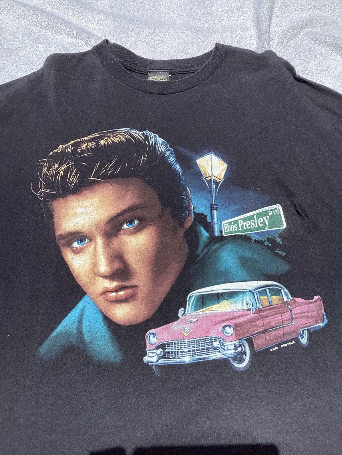 Vintage Vintage 1999 Elvis Presley Presley Graceland band/music Tee Size US XL / EU 56 / 4 - 2 Thumbnail