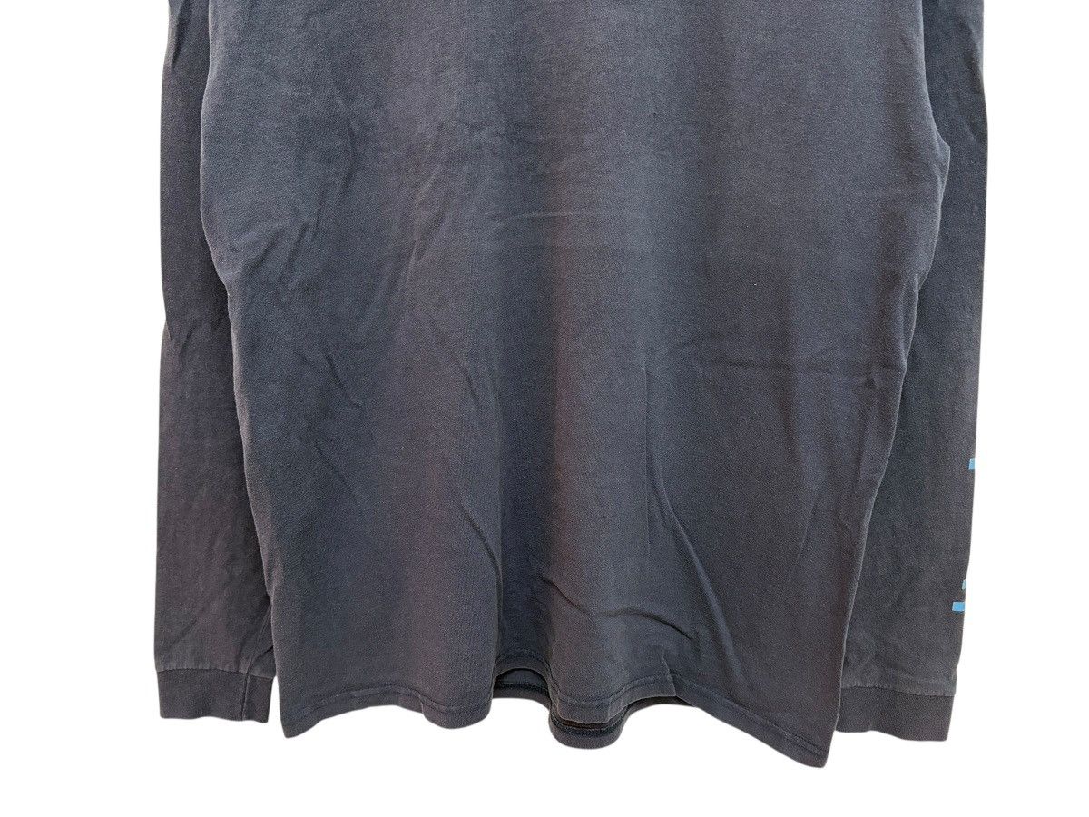 Nike Y2K 00s JUST DO IT SLEEVE LOGO BEAUTY DISTRESSED LONGSLEEVE Size US M / EU 48-50 / 2 - 4 Thumbnail