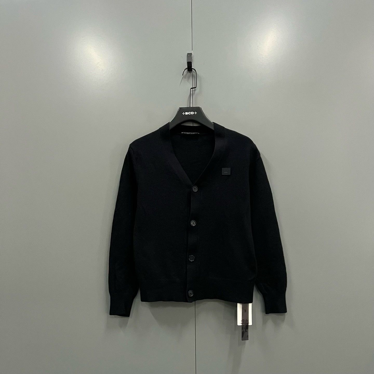 Acne Studios Acne Studios Embroidered Black Sweater S Women Size S / US 4 / IT 40 - 1 Thumbnail