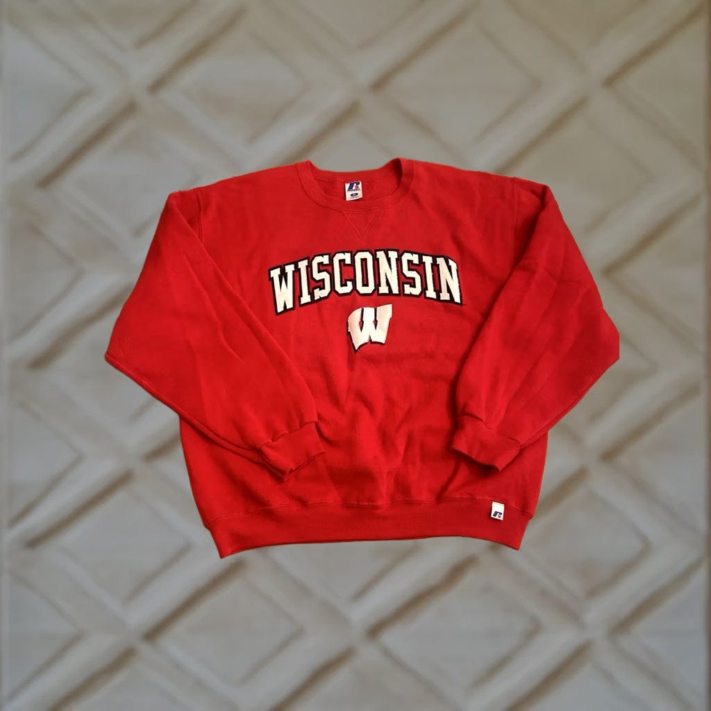Russell Athletic VINTAGE Russell Athletic Sweatshirt University of Wisconsin Red M Mens Crewneck Pullover Medium Size US M / EU 48-50 / 2 - 1 Thumbnail