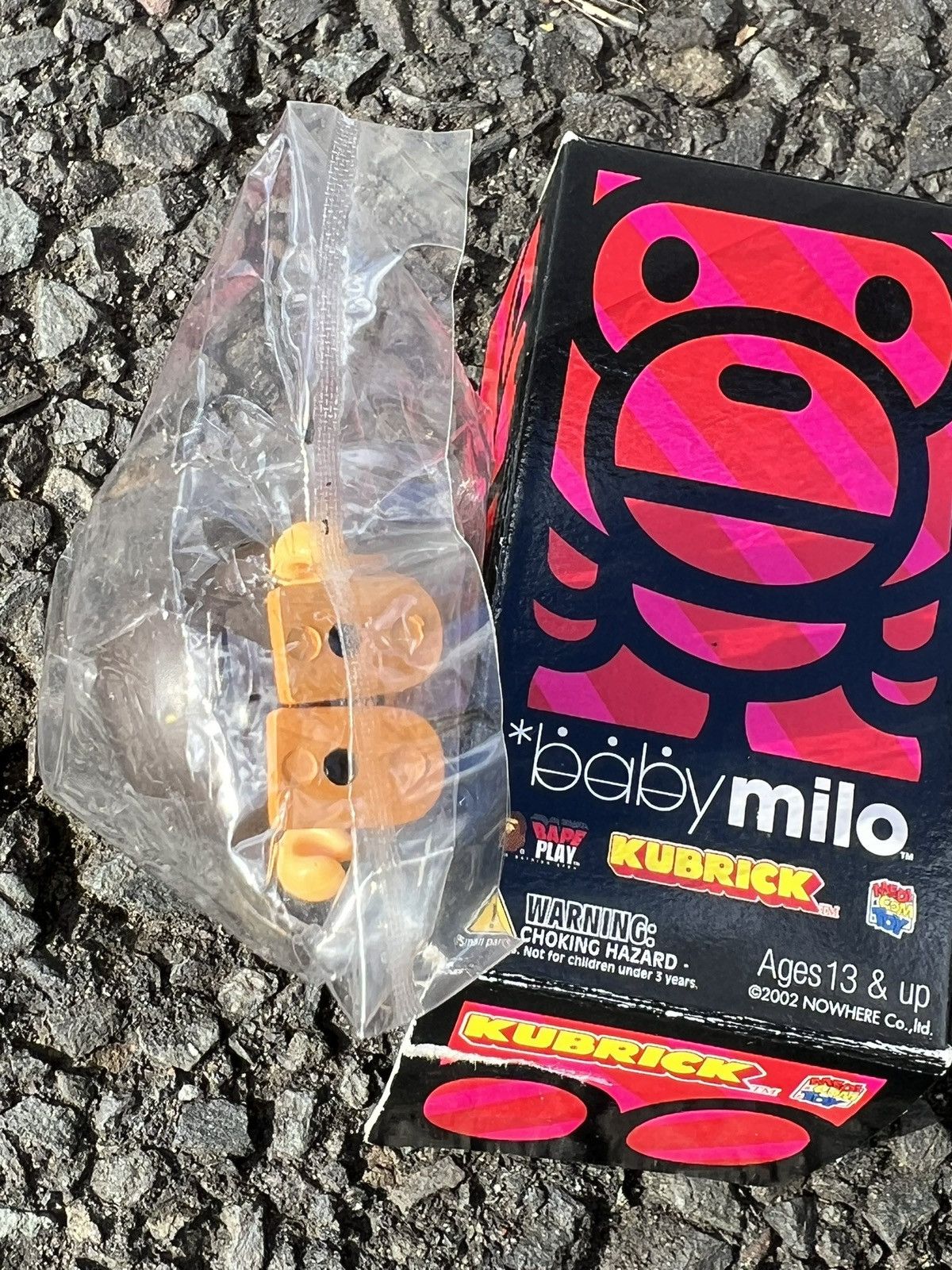 Bape Baby Milo Kubrick Size ONE SIZE - 4 Thumbnail