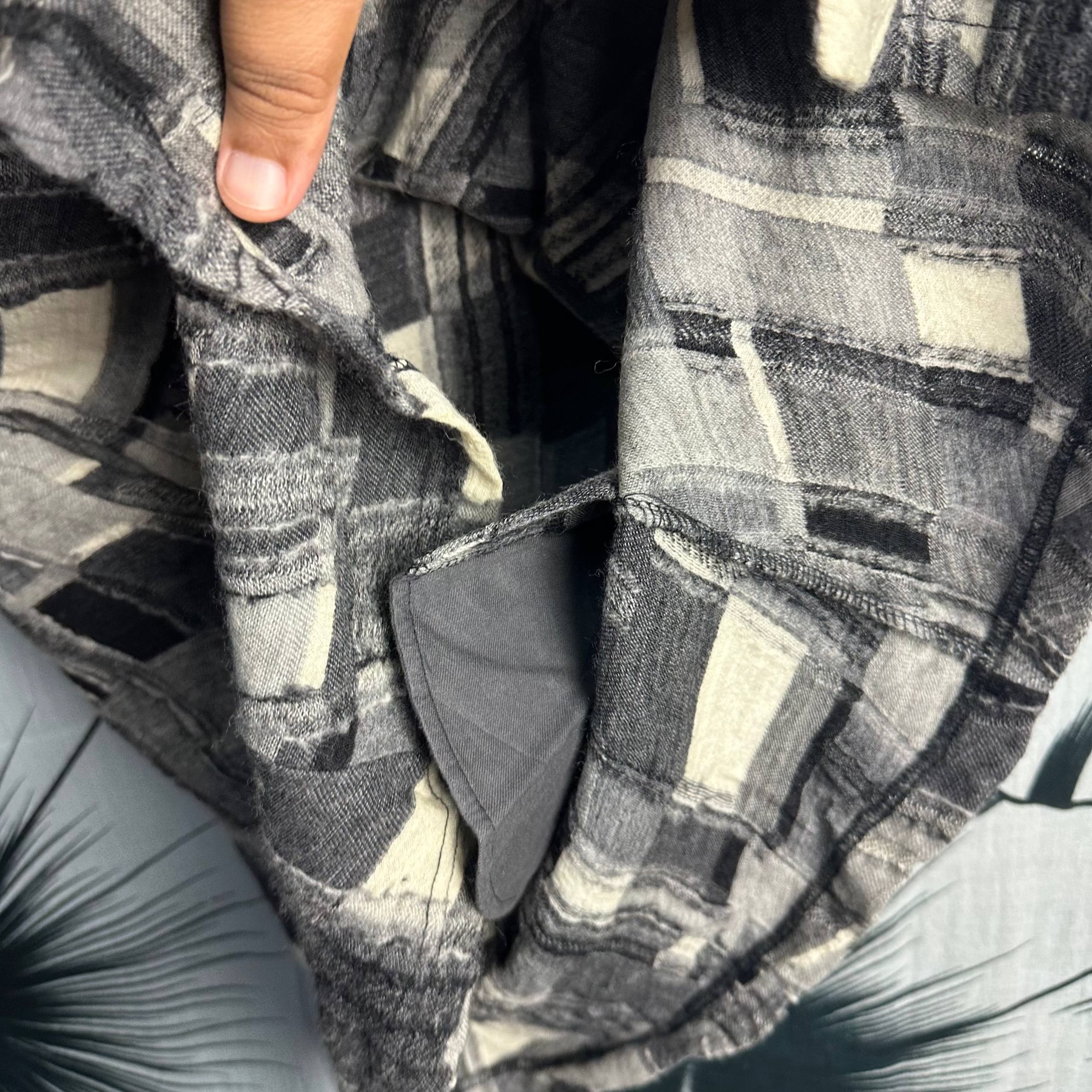 Japanese Brand Archive INTERLINEAIRE Cult Avant Garde Patchwork Sweater Size US M / EU 48-50 / 2 - 11 Thumbnail
