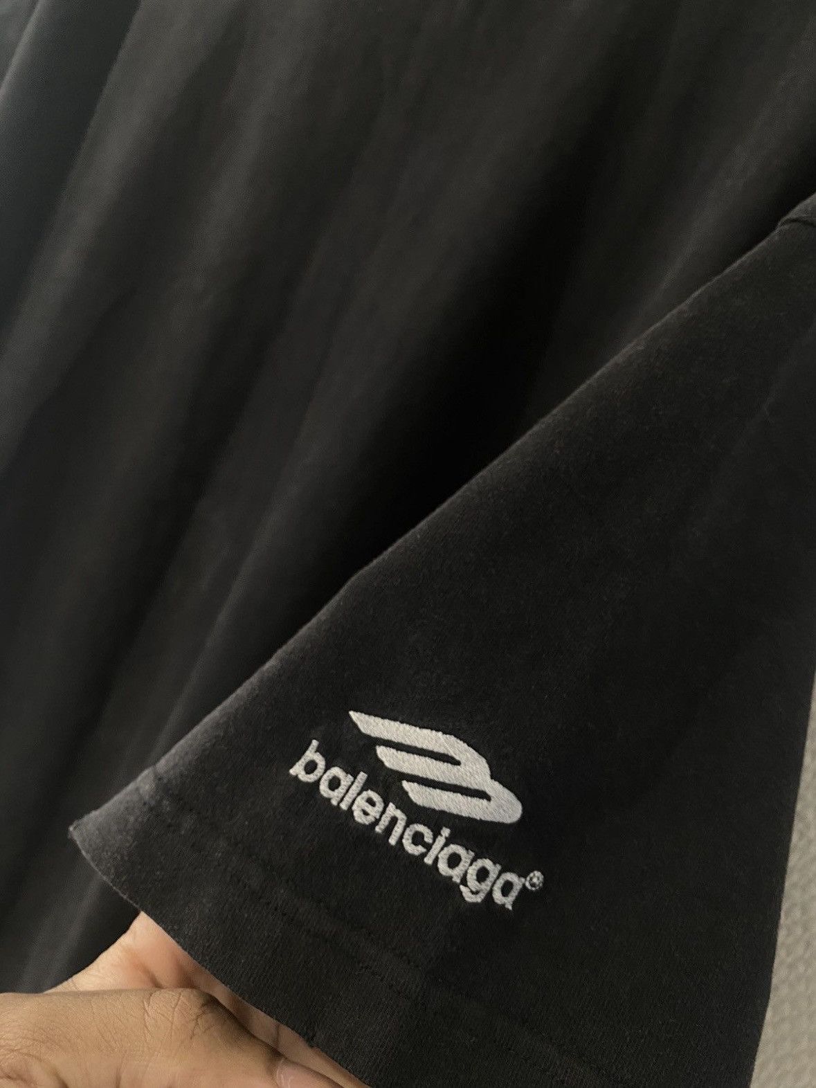 Balenciaga Balenciaga T- Shirt Size US L / EU 52-54 / 3 - 9 Thumbnail