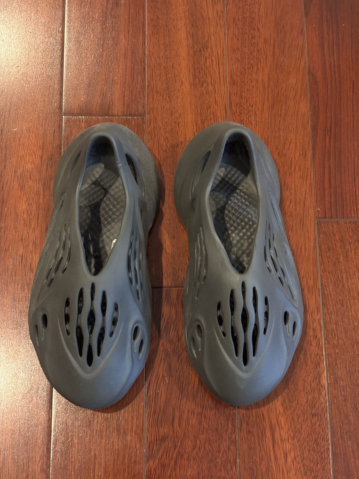 Yeezy Adidas Yeezy Foam RNR Size US 6 / IT 36 - 2 Thumbnail